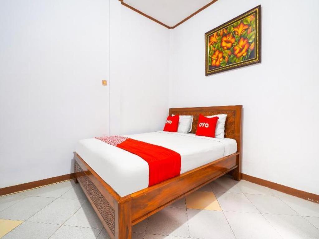 OYO 91561 Gandhi Hotel Bandung Buitenkant foto